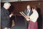 1988-05-27 - Ehrenzeichen in Silber für Gertraud Mayr