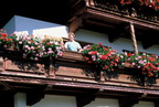 1988-08-00 - Sonnhof mit Blumenschmuck