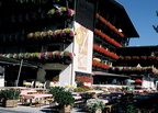 1997-08-00 - Sporthotel im Blumenschmuck