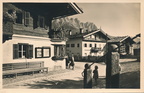 1930-00-00 - Ellmau Kirchplatz mit Gemeindeamt