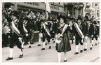1960-00-00 - Trachtenverein Ellmau bei Umzug in Innsbruck um 1960