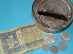 1948-10-09 - Dose mit Geld aus First der Metzgerei Landmann