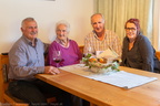 2022-11-26 - 95. Geburtstag von Maria Freysinger mit ihren Kindern v.li. Johann, Georg und Gabi